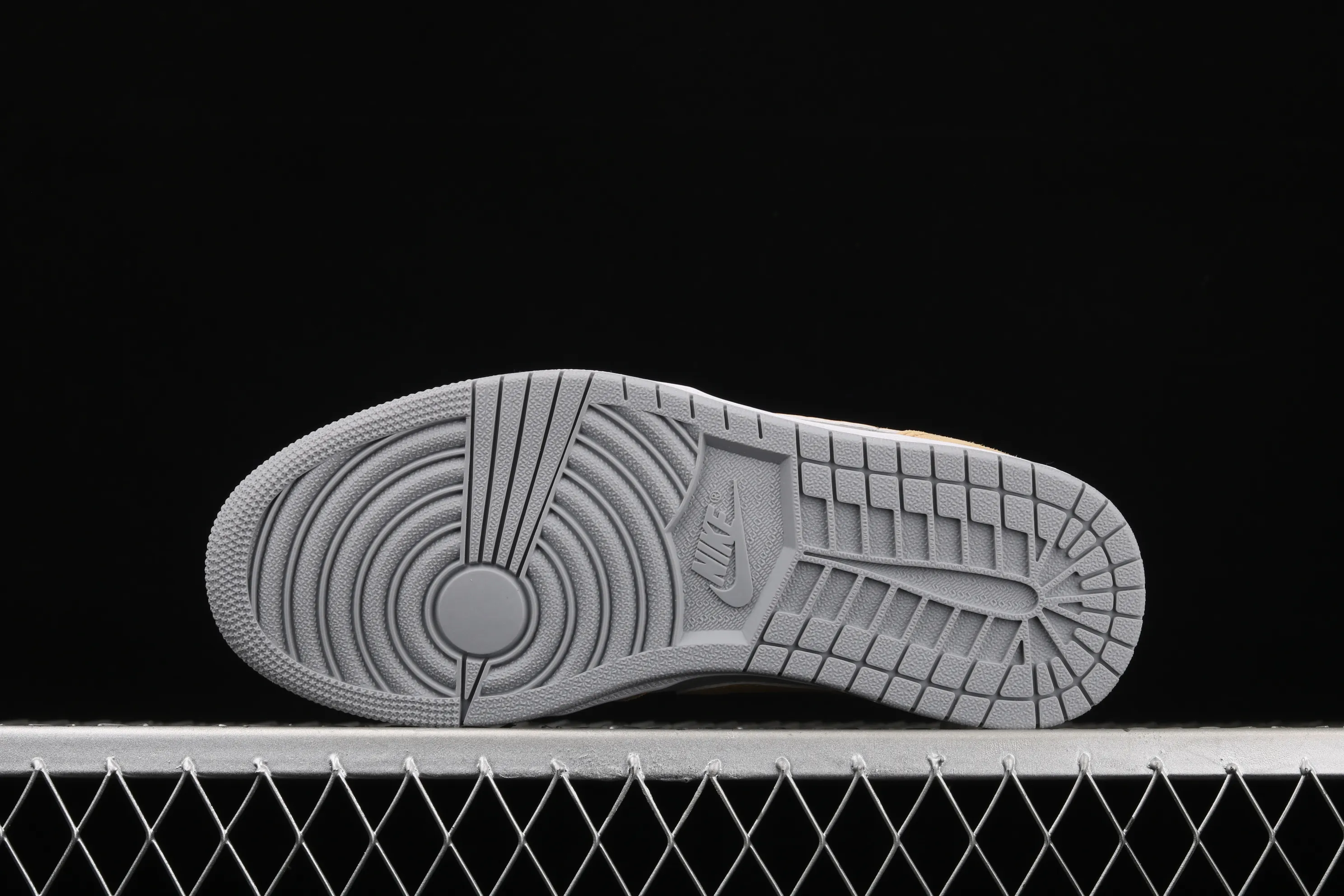 All categories Air Jordan Jordan series basketball shoes Air Jordan 1 Mid Air Jordan 1 Mid AJ1 Joe 1 Zhongbang Maca color yellow cement gray basketball shoes DA4666-001